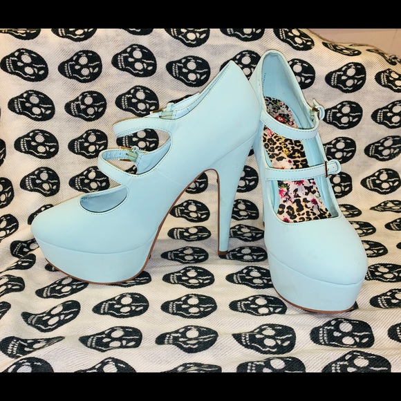 SEXY PinUp style Platform heels - Picture 2 of 5